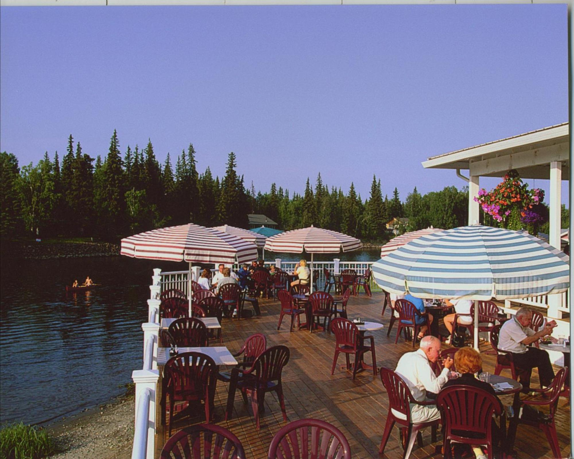 River'S Edge Resort Феърбанкс Екстериор снимка